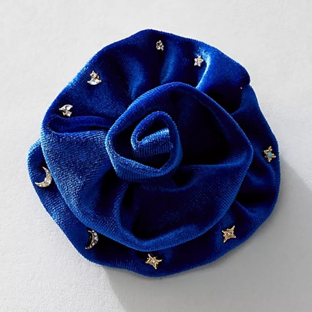 FREE PEOPLE Rosette Stud Pack in Royal blue